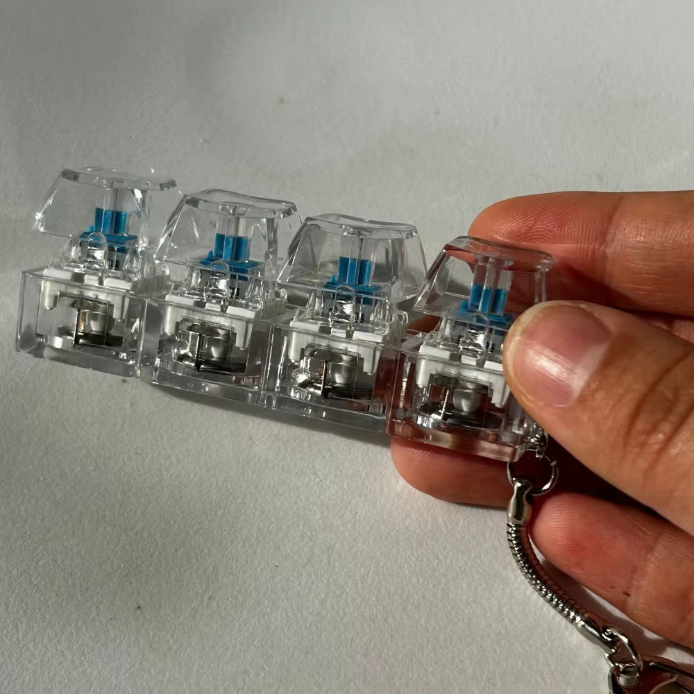 Relaxing 3/4/9 Keys Finger Keyboard Keycap Stress Relief Decompression Toy Gadget Key Button Fidget Keychain Adult